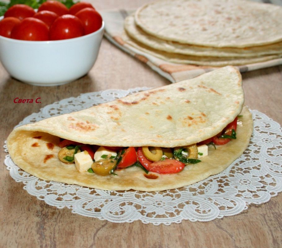   (Piadina)   