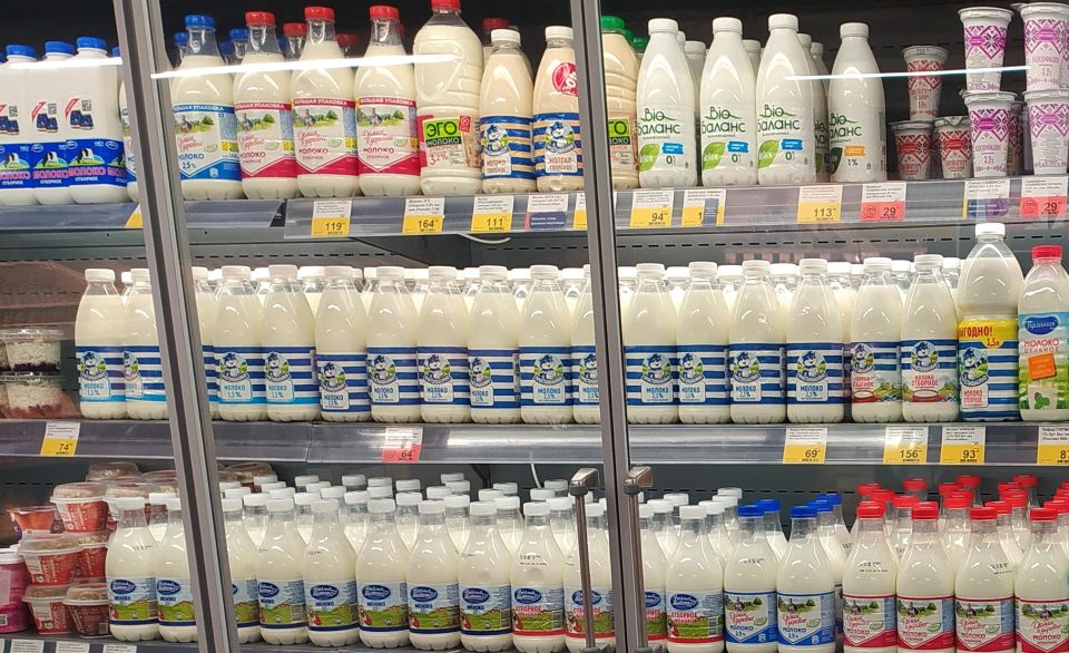 Поддельное молоко вычислите на раз-два: обратите внимание вот на что