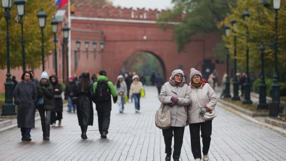 Кто стоит за финансовыми трудностями россиян: мнение экспертов