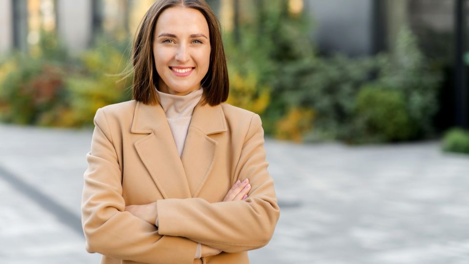 Чтобы красотой сшибать с ног окружающих: секреты выбора идеального осеннего пальто