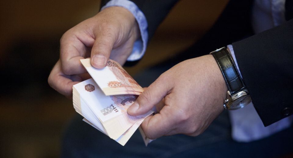 Как инвесторам действовать при снижении ключевой ставки ЦБ: советы экспертов