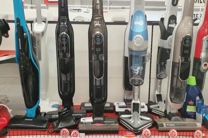 Вертикальный пылесос: на что обратить внимание при покупке