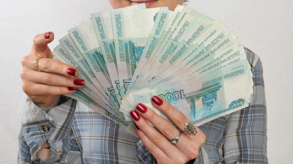 Все нюансы МФО «Заём.ру»: как не попасть в финансовую ловушку и получить займы без процентов