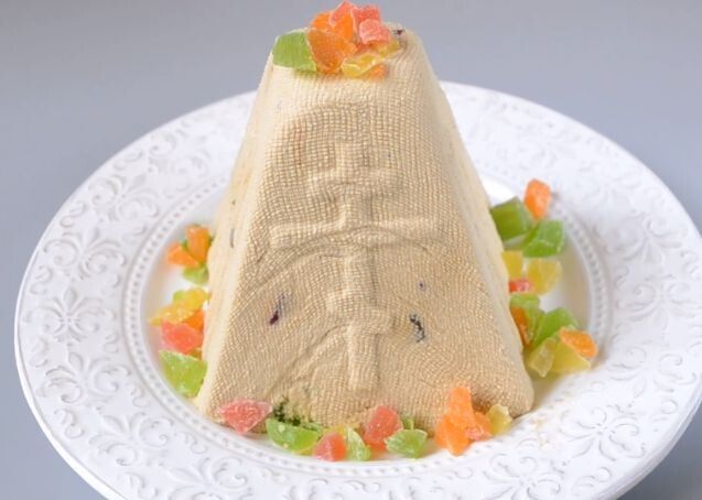 Творожная пасха с вареной сгущенкой: 5 основных рецептов