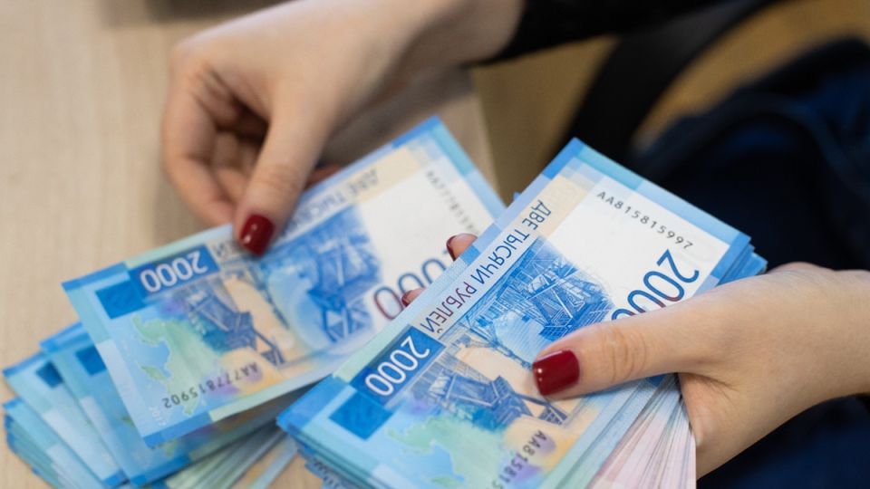 Как выбраться из долговой ямы: правда о МФО «Вебзайм» и рисках бесплатных займов