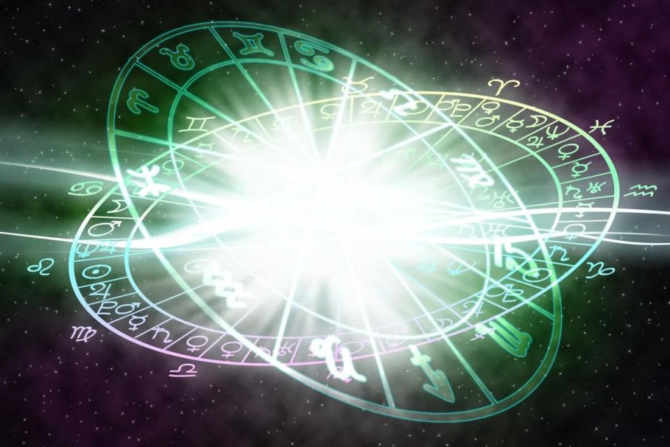Три знака Зодиака, которые к первому новолунию сентября обретут финансовую удачу
