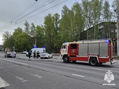   -     ToyotaCamry SkodaSuperb