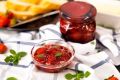 Нежное варенье из клубники с изысканным ароматом базилика
