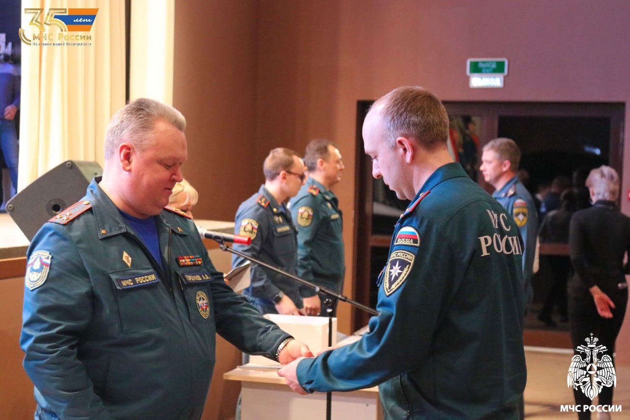 #РовесникиМЧС. В преддверии юбилея МЧС России мы продолжаем серию материалов о ровесниках, которым в 2025 году исполнится 35 лет, как и самому ведомству #РовесникиМЧС. В преддверии юбилея МЧС России мы продолжаем серию материалов о ровесниках, которым в 2025 году исполнится 35 лет, как и самому ведомству