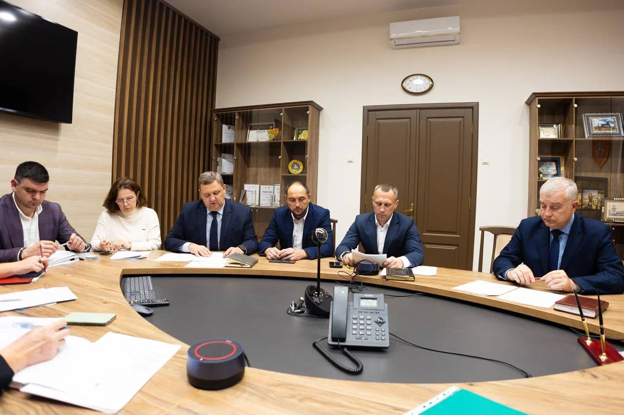 Александр Новиков: Провёл заседание рабочей группы, на котором рассмотрели инициативные проекты, предложенные жителями города для последующего участия в конкурсе и получения финансовой поддержки из областного бюджета Александр Новиков: Провёл заседание рабочей группы, на котором рассмотрели инициативные проекты, предложенные жителями города для последующего участия в конкурсе и получения финансовой поддержки из областного бюджета