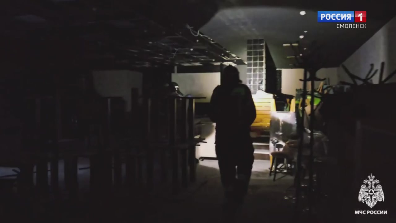 Было жарко! Сегодня пожарно-спасательные подразделения МЧС провели учения в здании ТРЦ «Галактика»