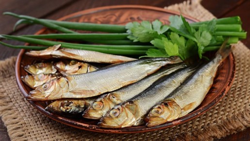 Кильку разделаете на филе за 2 движения: даже руки не испачкаете