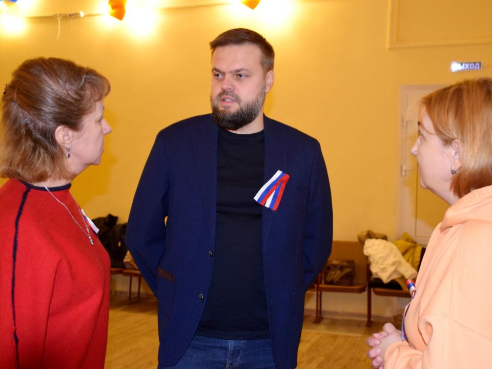 Артём Туров: С Днем народного единства! Артём Туров: С Днем народного единства!