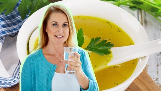 Понадобится всего лишь обычный стакан: бульон будет прозрачным, а мясо растает во рту