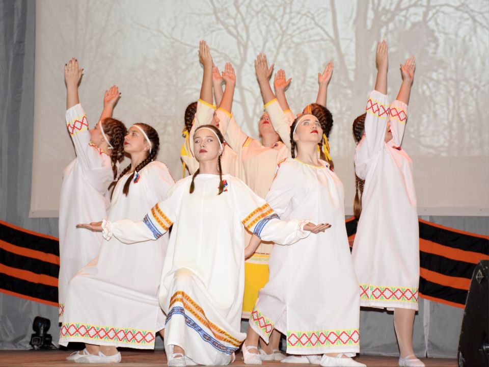 Артём Туров: С Днем народного единства! Артём Туров: С Днем народного единства!