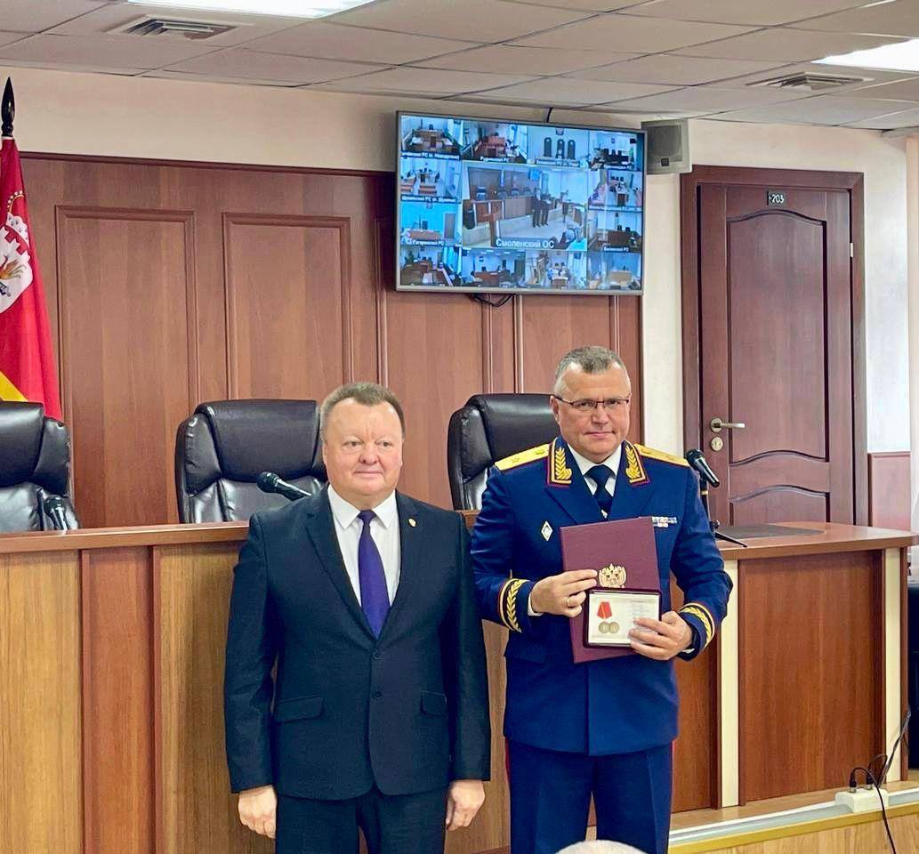 Поздравление руководителя СУ СК России по Смоленской области Анатолия Юрьевича Уханова с Днём работника суда Поздравление руководителя СУ СК России по Смоленской области Анатолия Юрьевича Уханова с Днём работника суда