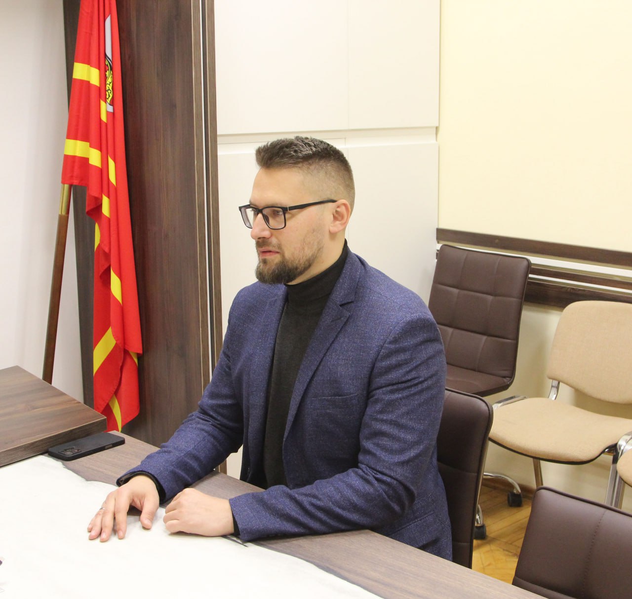 Состоялась рабочая встреча председателя областного избиркома Олеси Жуковой и сенатора Российской Федерации Руслана Смашнёва Состоялась рабочая встреча председателя областного избиркома Олеси Жуковой и сенатора Российской Федерации Руслана Смашнёва