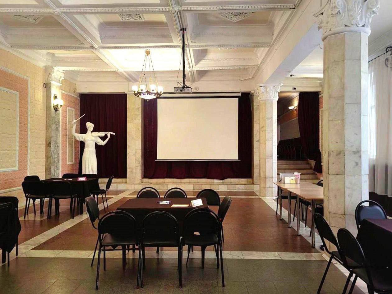 В Смоленской области в 2025 году запланирован ремонт 14 домов культуры, из которых уже завершен ремонт в девяти, остальные находятся на стадии завершения В Смоленской области в 2025 году запланирован ремонт 14 домов культуры, из которых уже завершен ремонт в девяти, остальные находятся на стадии завершения