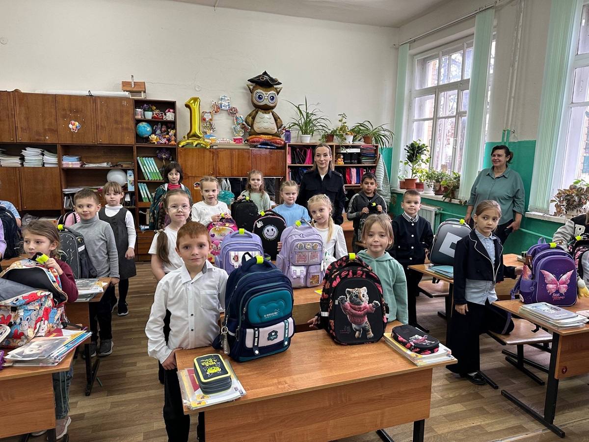 В Рославле для школьников проведена профилактическая акция «Засветись» В Рославле для школьников проведена профилактическая акция «Засветись»