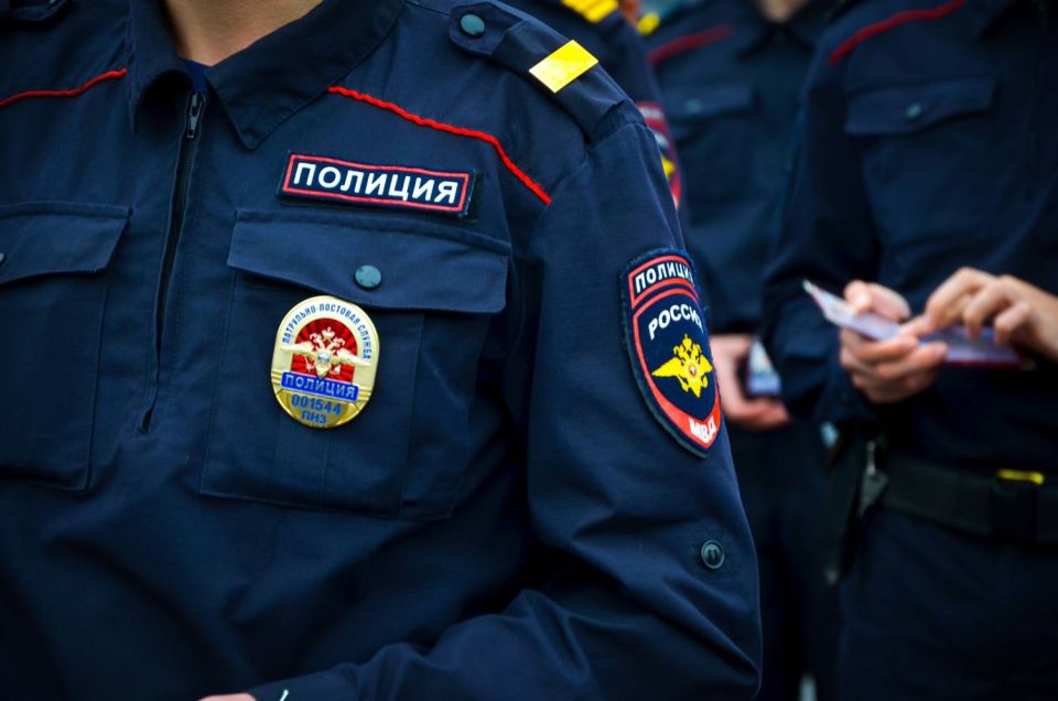 Александр Новиков: Уважаемые сотрудники и ветераны органов внутренних дел Смоленска, примите искренние поздравления с вашим профессиональным праздником!