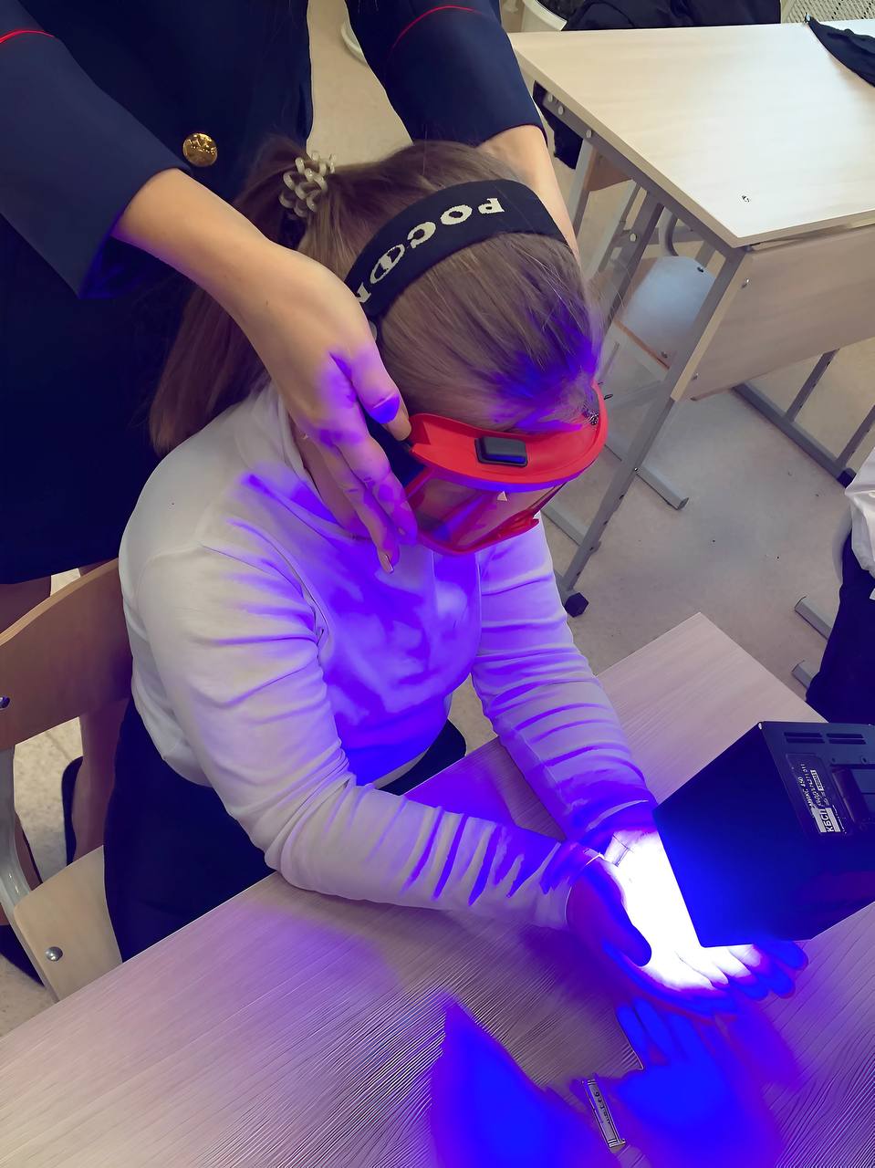 Сотрудники смоленского СК навестили учеников МБОУ «Многопрофильный лицей города Смоленска» и провели познавательное занятие Сотрудники смоленского СК навестили учеников МБОУ «Многопрофильный лицей города Смоленска» и провели познавательное занятие