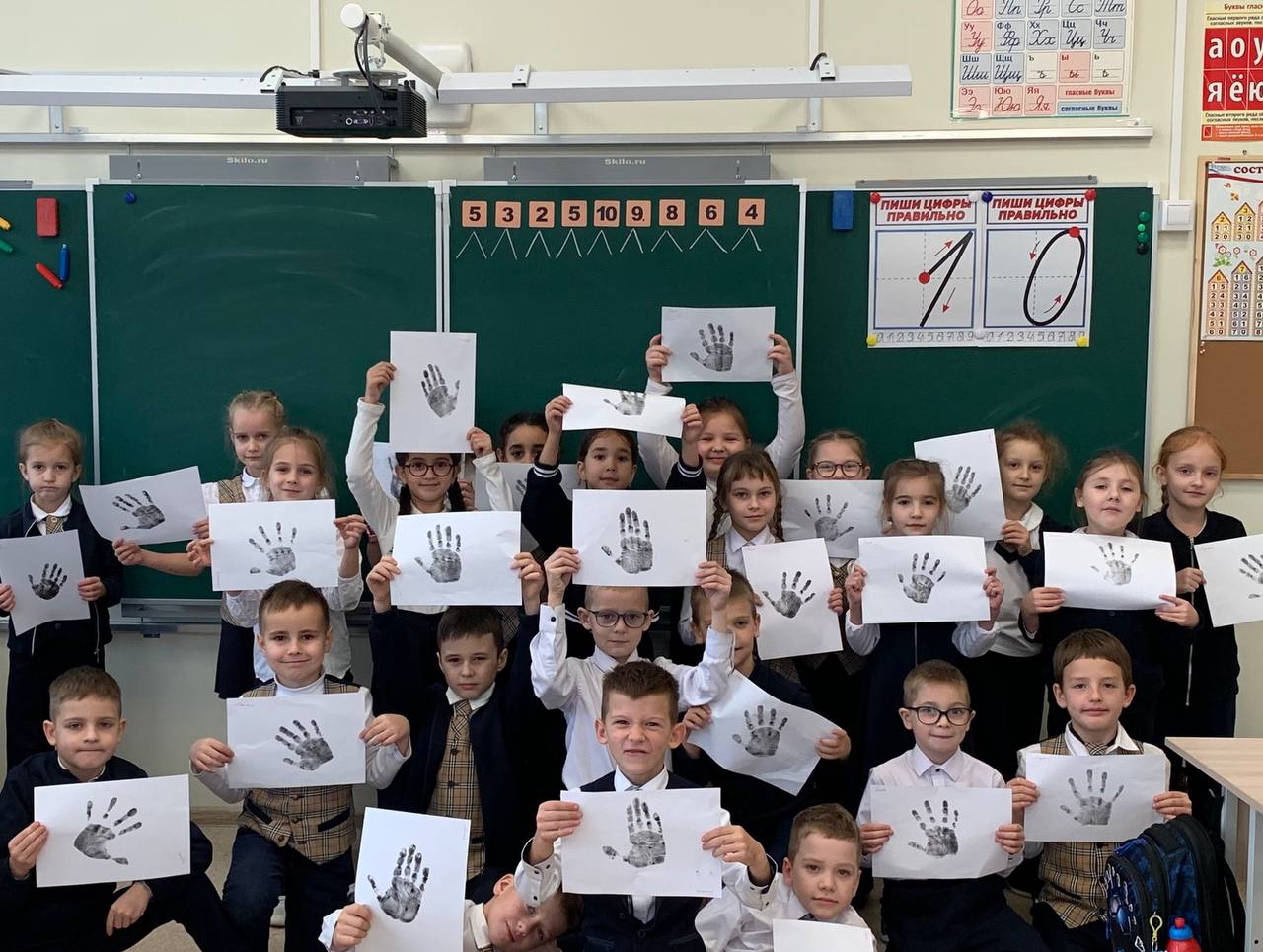 Сотрудники смоленского СК навестили учеников МБОУ «Многопрофильный лицей города Смоленска» и провели познавательное занятие Сотрудники смоленского СК навестили учеников МБОУ «Многопрофильный лицей города Смоленска» и провели познавательное занятие