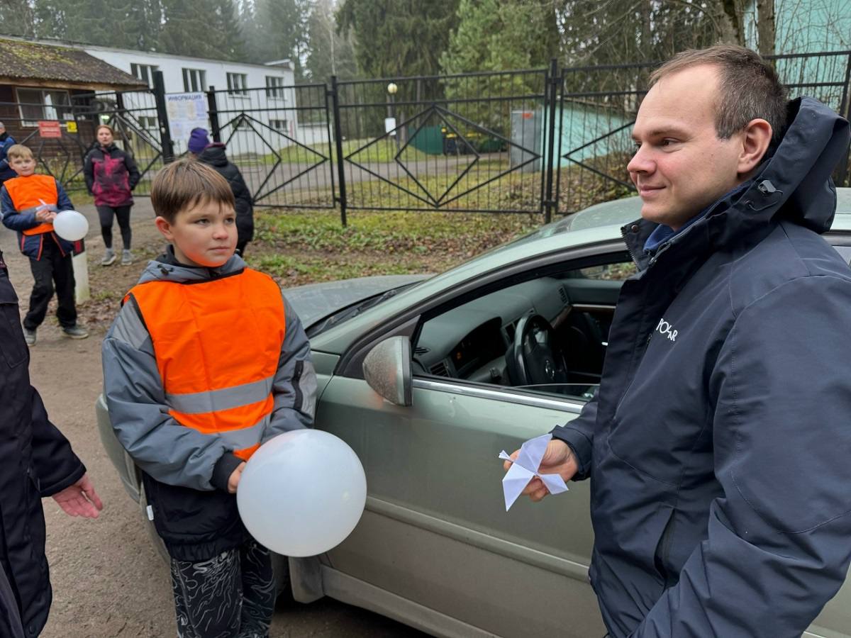 В детском оздоровительном лагере «Кристалл» под Смоленском прошла акция «Память и безопасность» В детском оздоровительном лагере «Кристалл» под Смоленском прошла акция «Память и безопасность»