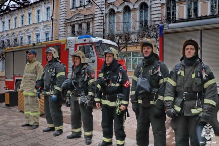 Пожарные провели учения в историческом сердце Смоленска