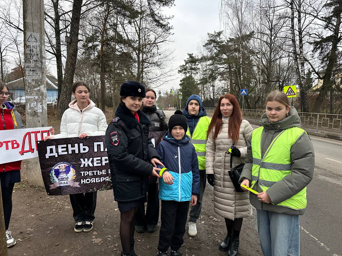 Профилактическую акцию «Без ДТП» провели сотрудники Госавтоинспекции в Смоленске Профилактическую акцию «Без ДТП» провели сотрудники Госавтоинспекции в Смоленске