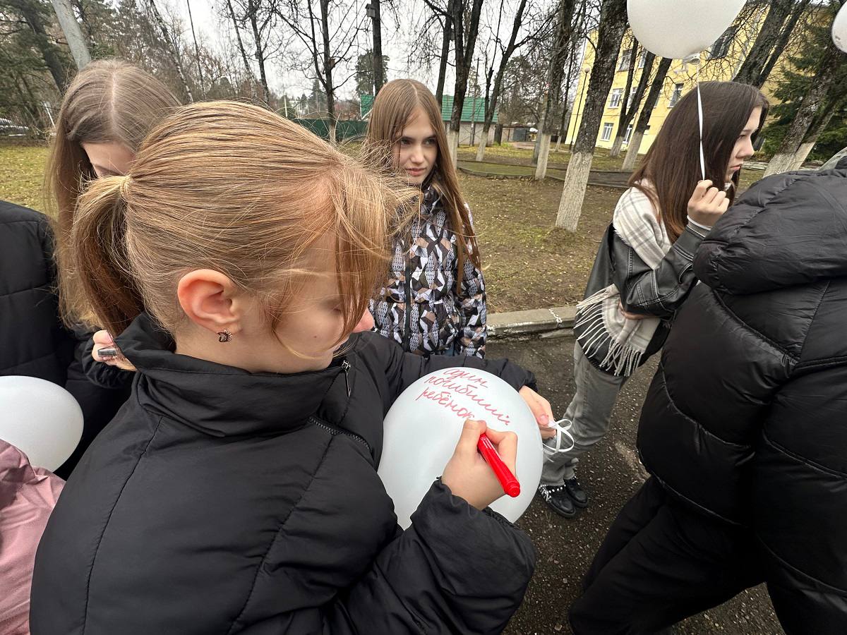 Профилактическую акцию «Без ДТП» провели сотрудники Госавтоинспекции в Смоленске Профилактическую акцию «Без ДТП» провели сотрудники Госавтоинспекции в Смоленске