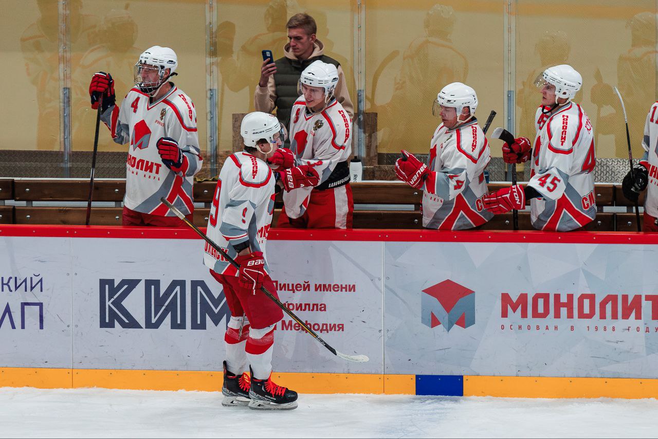 Артём Туров: На Смоленщине стартовал очередной чемпионат области по хоккею среди любителей Артём Туров: На Смоленщине стартовал очередной чемпионат области по хоккею среди любителей