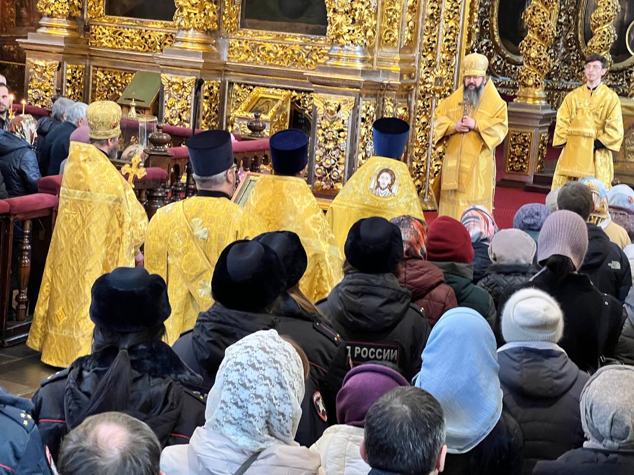 В Смоленске сотрудники Госавтоинспекции приняли участие в богослужении по погибшим в ДТП В Смоленске сотрудники Госавтоинспекции приняли участие в богослужении по погибшим в ДТП