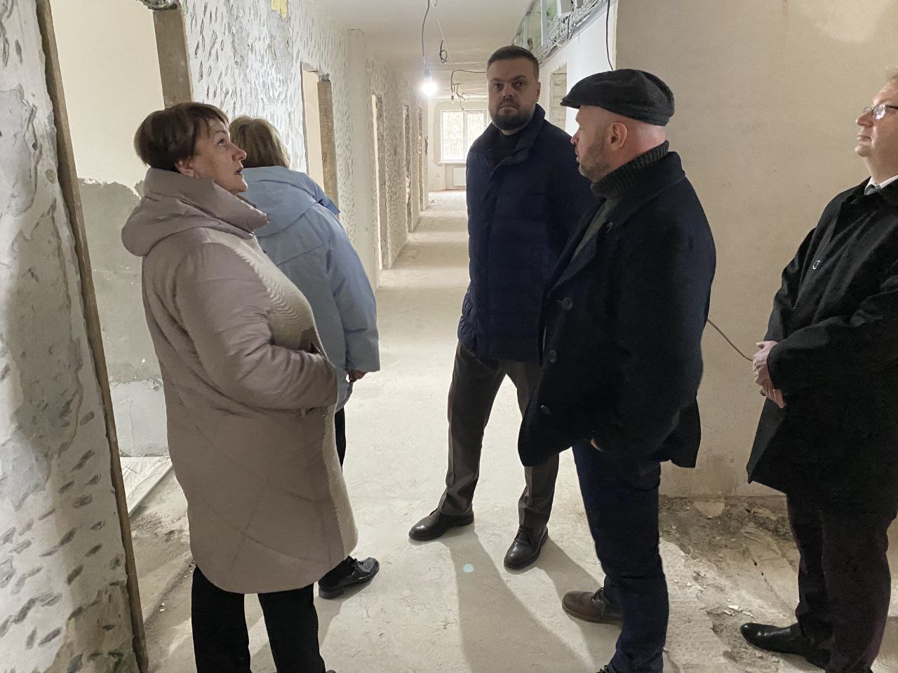 Артём Туров: По проекту "Новая школа" Народной программы "Единой России" проверили реализацию капремонта общежитий системы СПО в городе Смоленске Артём Туров: По проекту "Новая школа" Народной программы "Единой России" проверили реализацию капремонта общежитий системы СПО в городе Смоленске