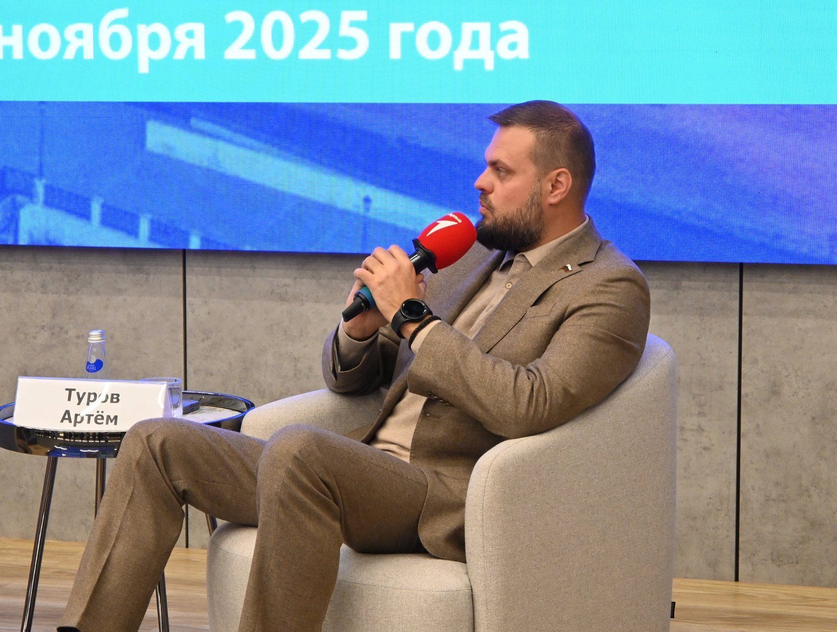 Артём Туров: В Национальном центре "Россия" состоялся большой День Смоленской области Артём Туров: В Национальном центре "Россия" состоялся большой День Смоленской области