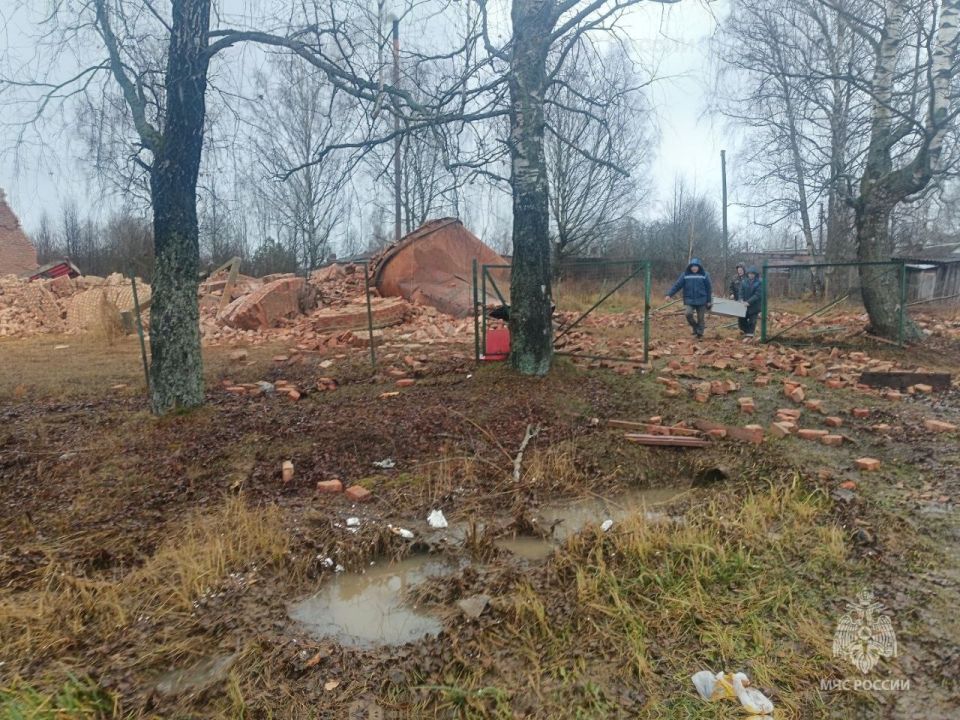 Более тысячи жителей Рославльского округа остались без водоснабжения