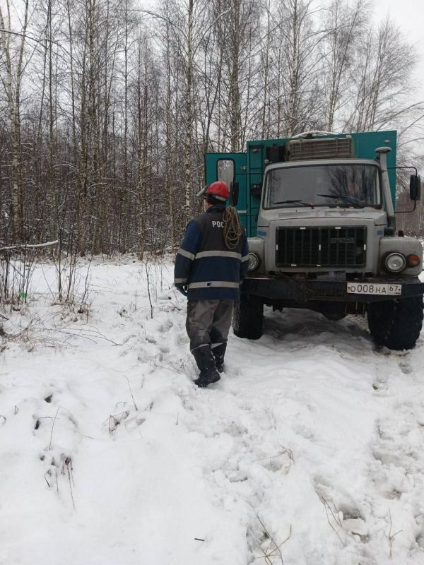 Более 340 энергетиков в круглосуточном режиме продолжают устранять последствия непогоды в Смоленской области Более 340 энергетиков в круглосуточном режиме продолжают устранять последствия непогоды в Смоленской области