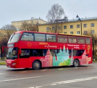 Двухэтажный экскурсионный автобус Смоленска стал более узнаваемым