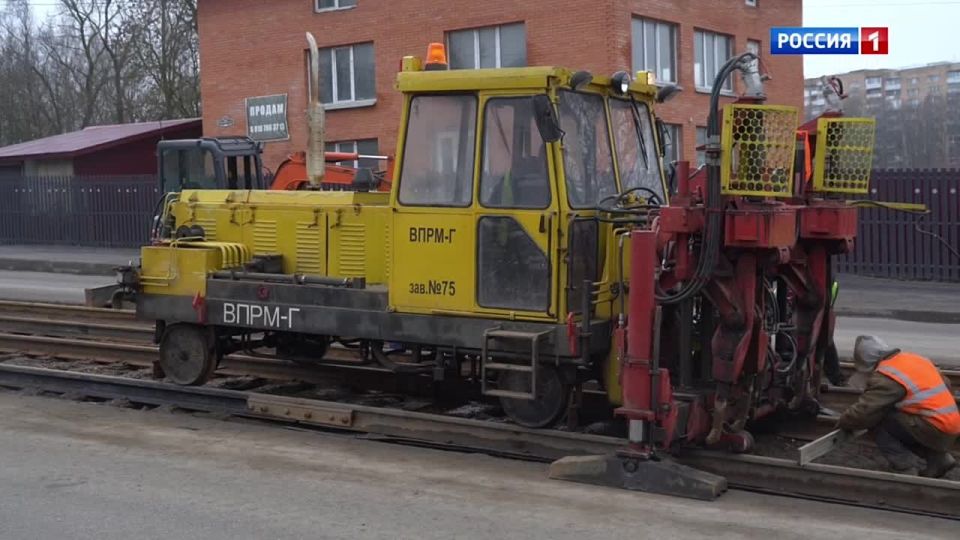 Движение трамваев на улице Дзержинского пока возобновлено не будет