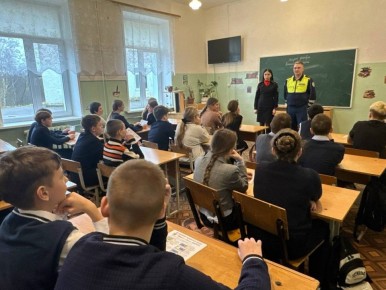 Автоинспекторы провели профилактические мероприятия в МБОУ Катынская СШ