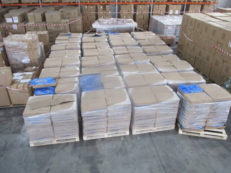 В Смоленскую область пытались провезти более 20 тонн лосося под видом цыплёнка В Смоленскую область пытались провезти более 20 тонн лосося под видом цыплёнка