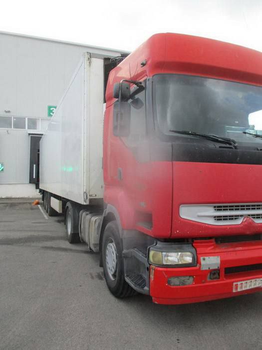 В Смоленскую область пытались провезти более 20 тонн лосося под видом цыплёнка В Смоленскую область пытались провезти более 20 тонн лосося под видом цыплёнка