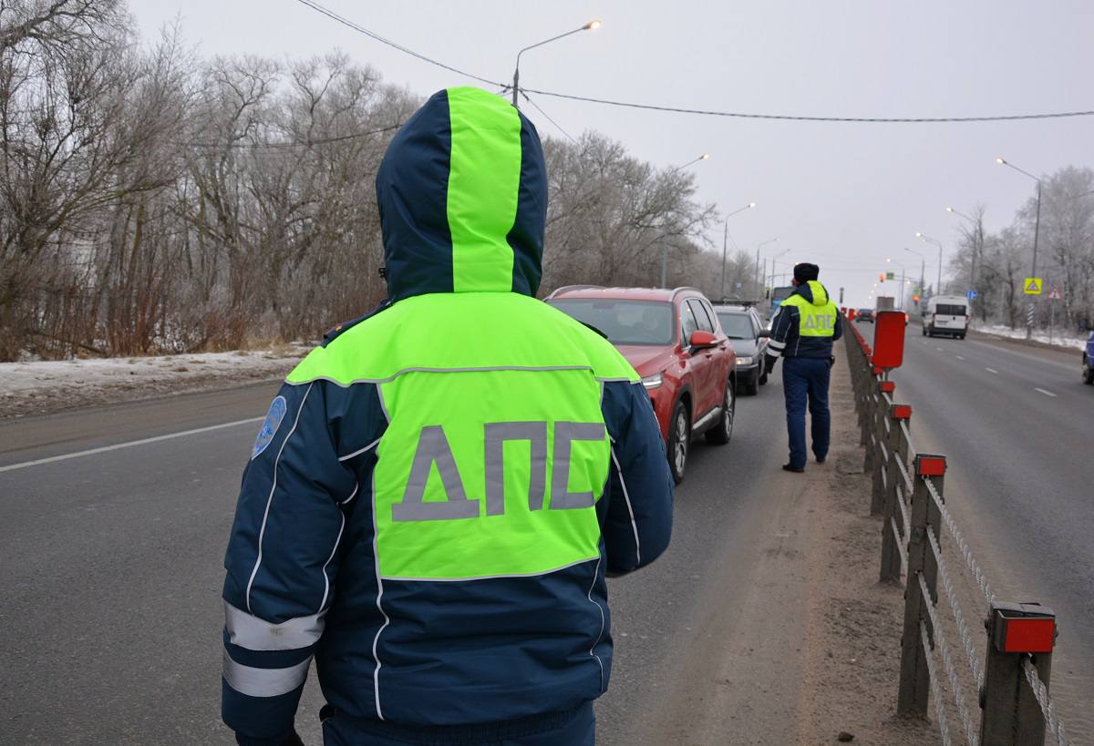 Дорожные полицейские продолжают активную профилактическую работу с детьми по предотвращению детского дорожно-транспортного травматизма на территории обслуживания МО МВД России «Рославльский» Дорожные полицейские продолжают активную профилактическую работу с детьми по предотвращению детского дорожно-транспортного травматизма на территории обслуживания МО МВД России «Рославльский»