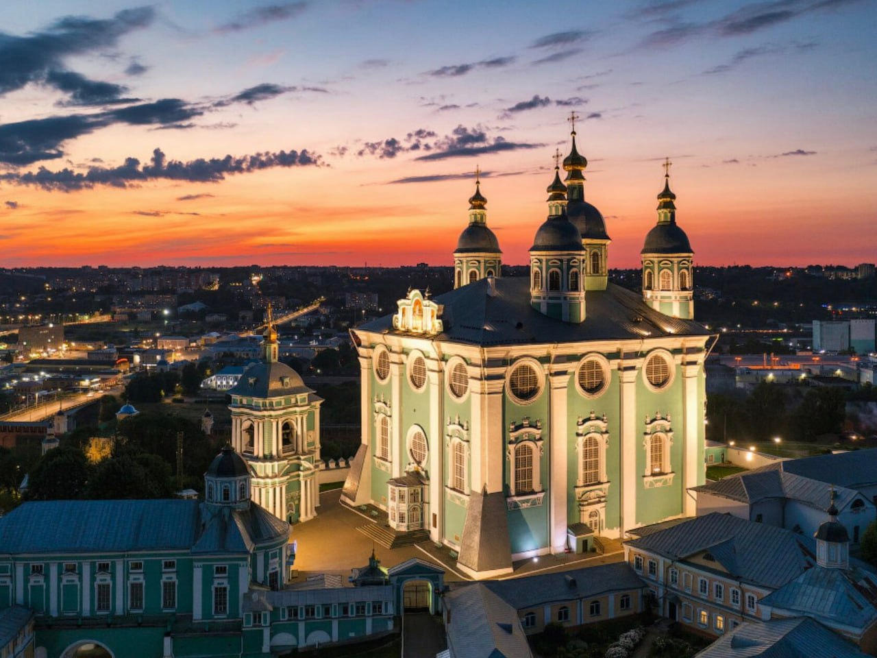 WarGonzo: Ключ к будущему: Город-герой Смоленск претендует на звание Молодёжной столицы