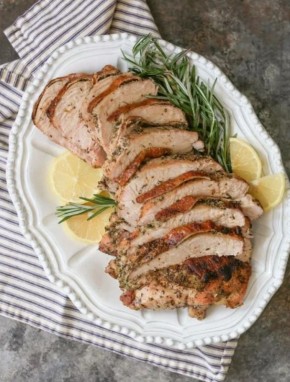 Запеченная грудка индейки – вкусная альтернатива колбасе, которая вас удивит