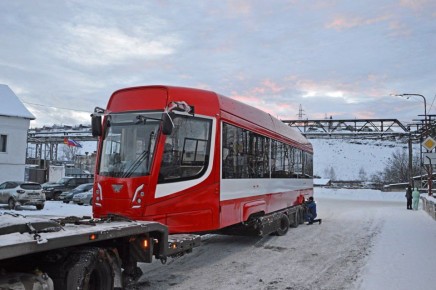 В Смоленск отправлен новый трамвай из Челябинской области