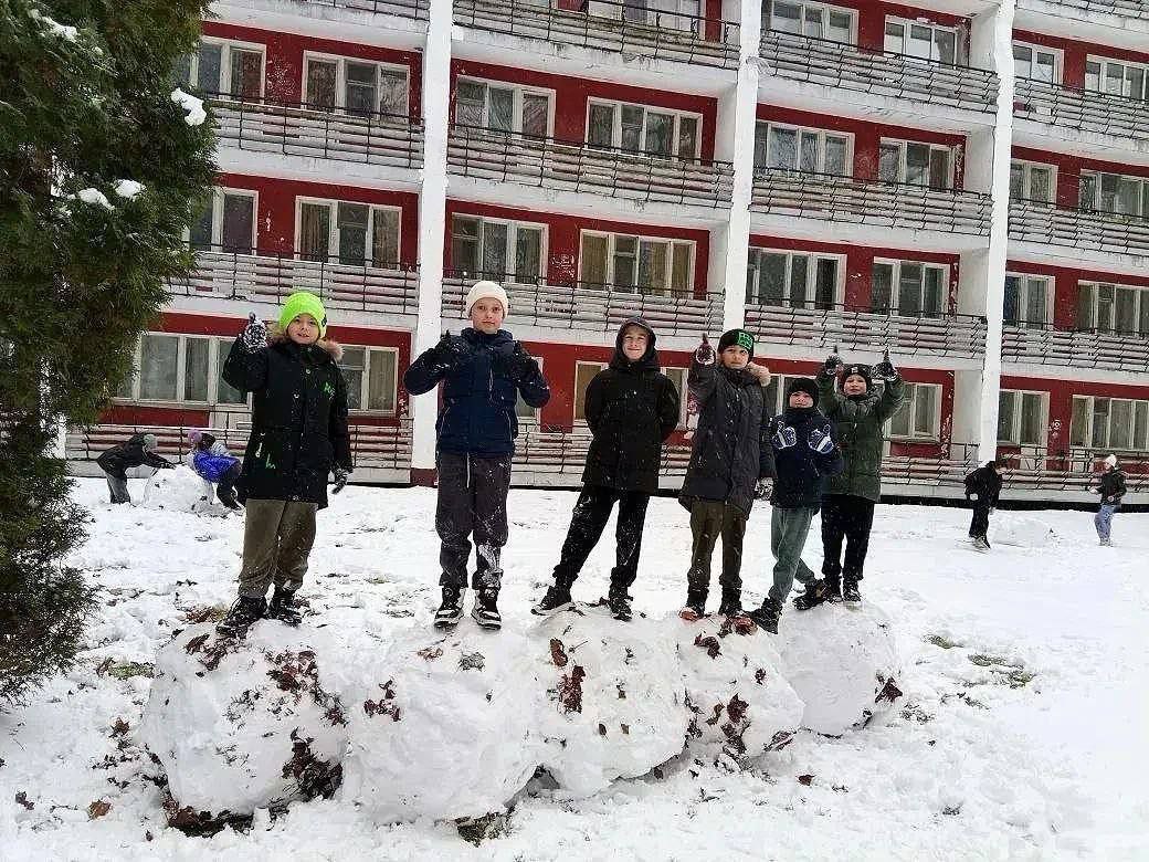 В Смоленской области стартовали зимние смены в санаториях и детских лагерях В Смоленской области стартовали зимние смены в санаториях и детских лагерях