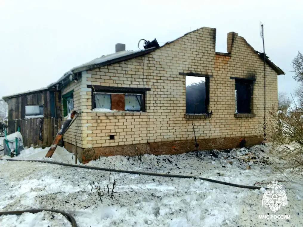 В Смоленской области при пожаре погибла жительница деревни