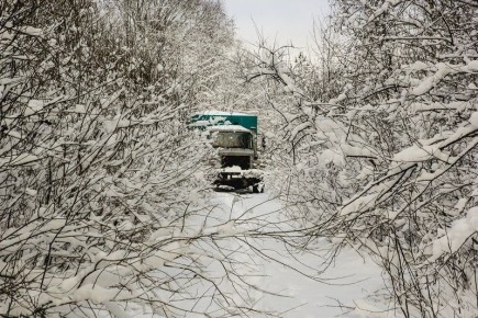 Электроснабжение восстанавливают в 19 смоленских муниципалитетах