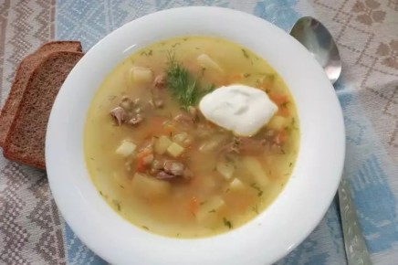 Не крепкий, не прозрачный и не вкусный: 3 скрытые ошибки приготовления бульона, которые часто принимают за правила