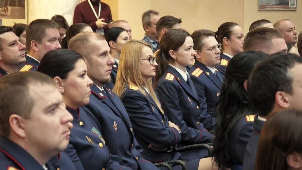 15Видеосюжет следственного управления СК России по Смоленской области о торжественном мероприятии, посвященном 15-летию образования Следственного комитета Российской Федерации